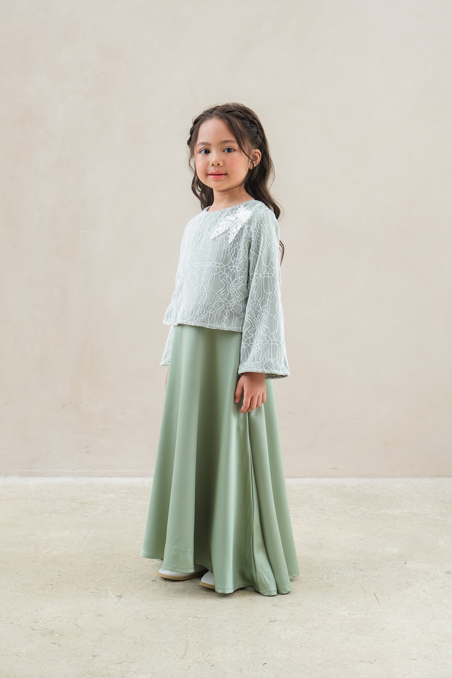 Maliha Dress (white/green)