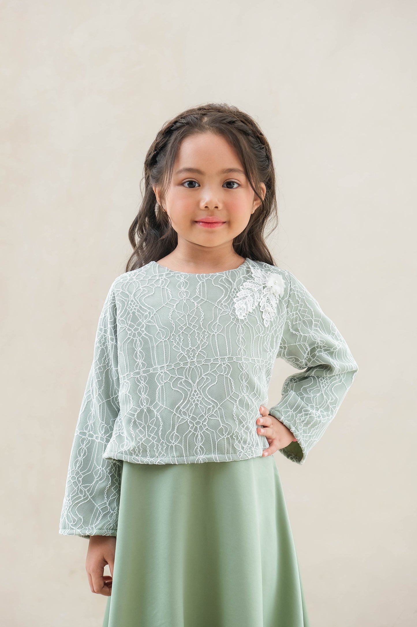 Maliha Dress (white/green)