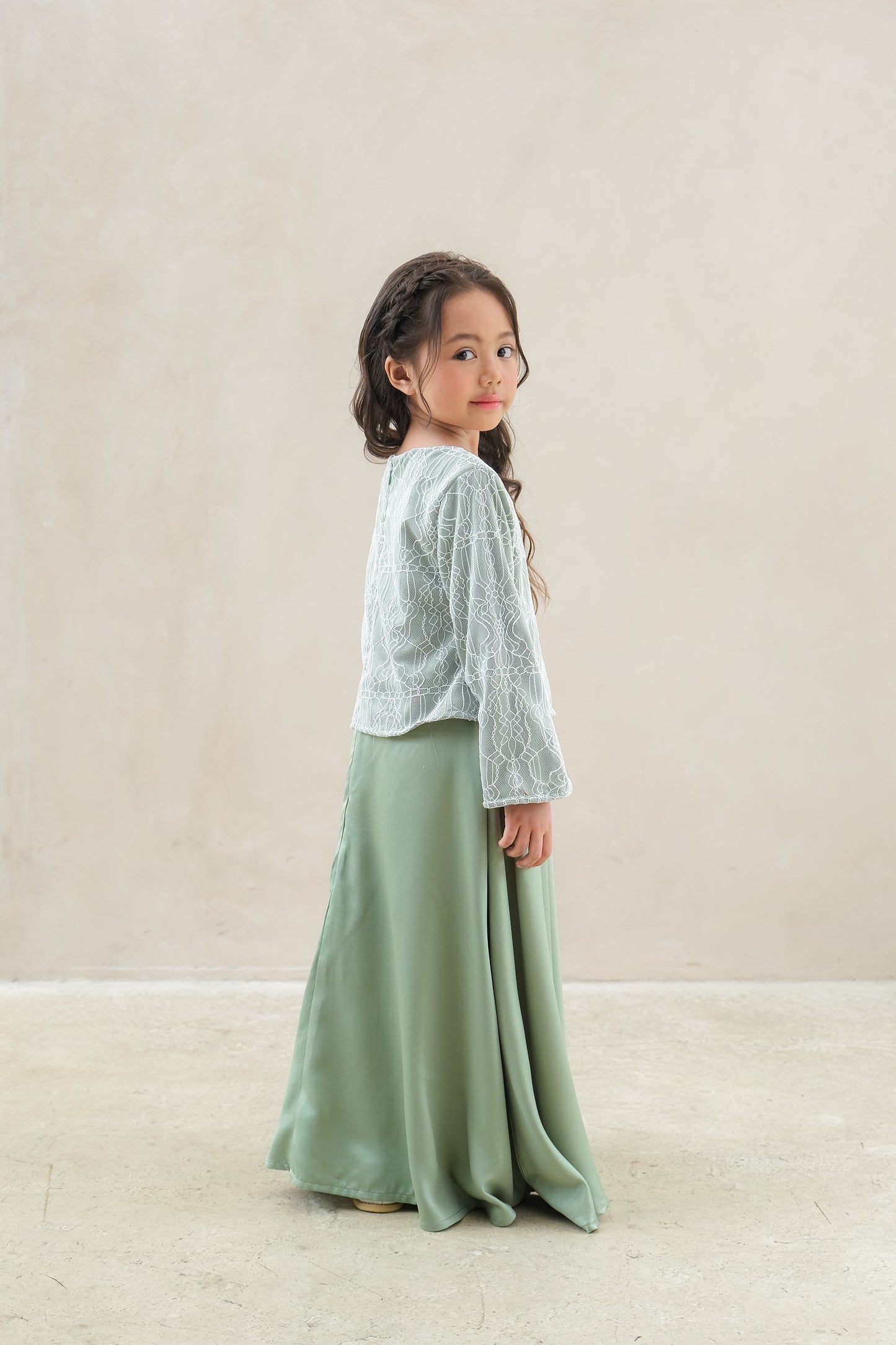 Maliha Dress (white/green)