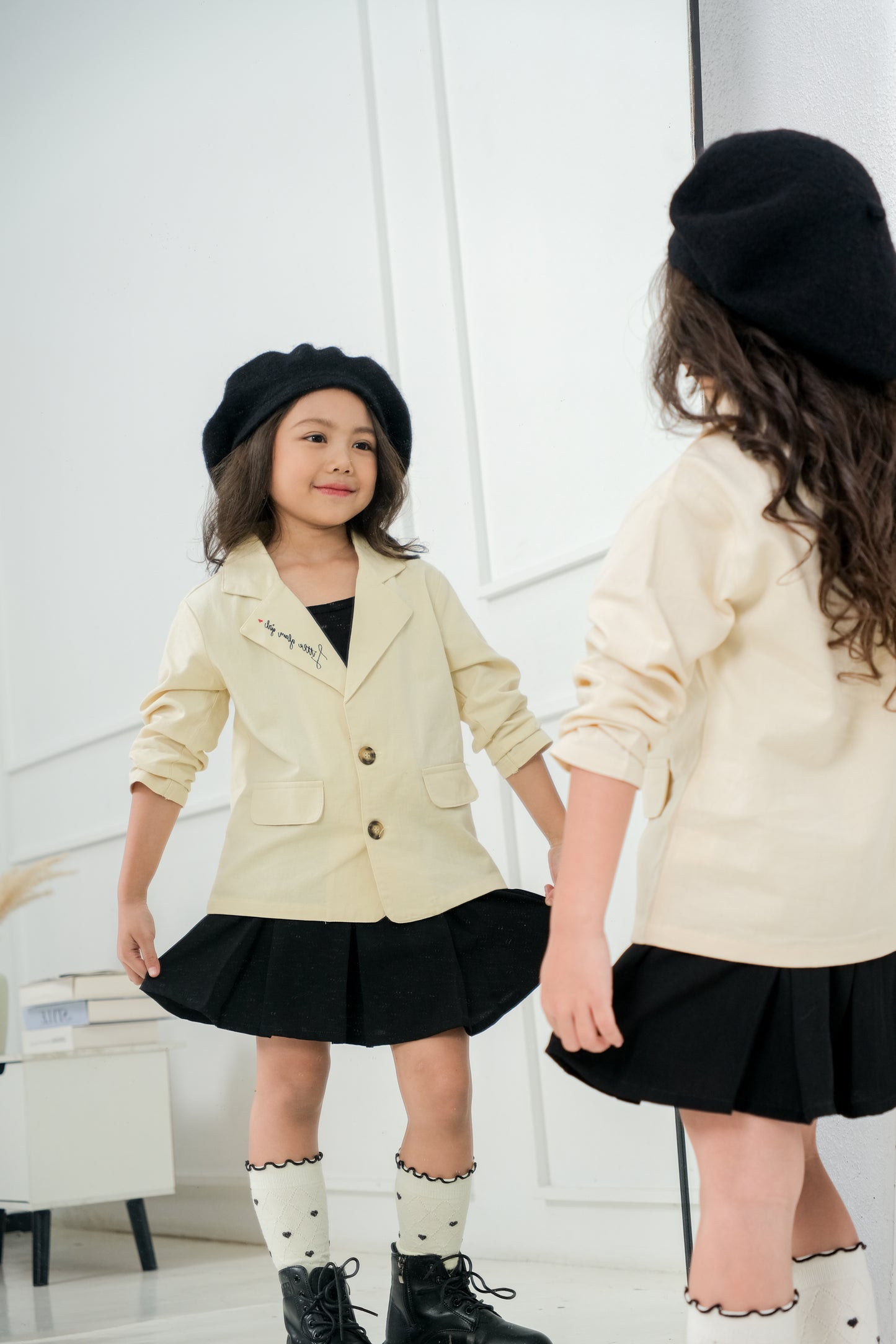 BUNDLING Stella Iconic Set + Vivienne Flair Skirt