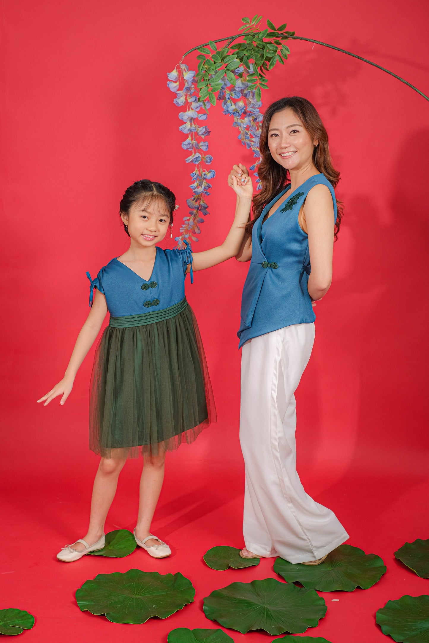 Peacock Topaz Mom Top